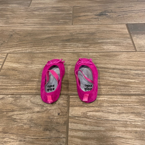 Size 5 Toddler girls shoes - Picture 4 of 4